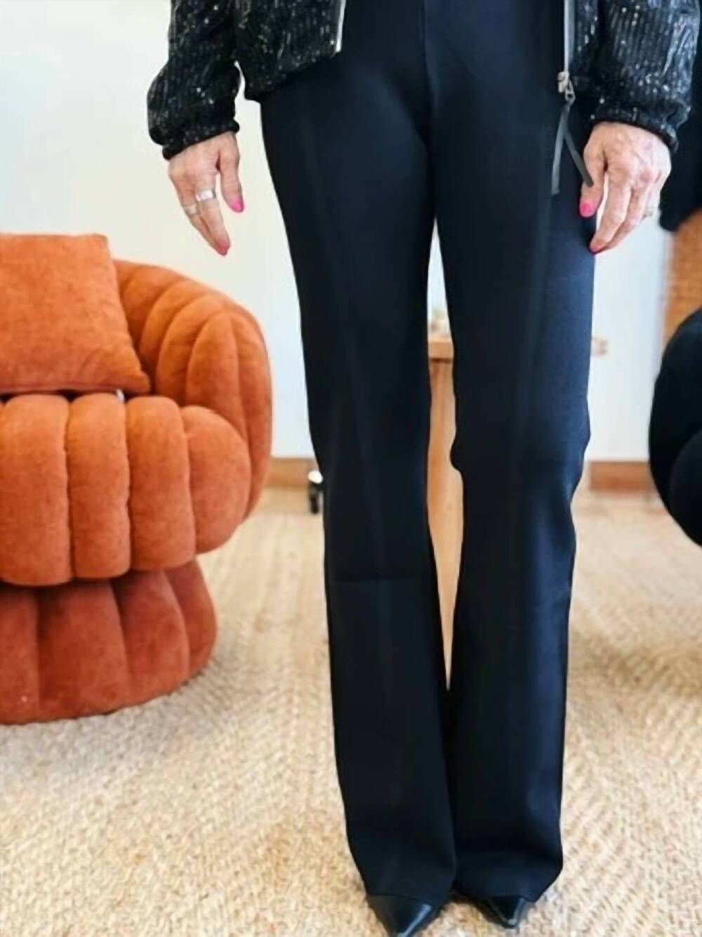 NEW WEEKEND LOS ANGELES the grounded line trouser in black